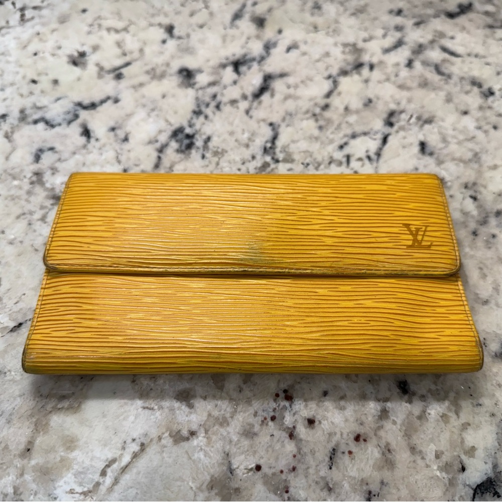 Louis Vuitton EUC Epi Leather Yellow Long Wallet